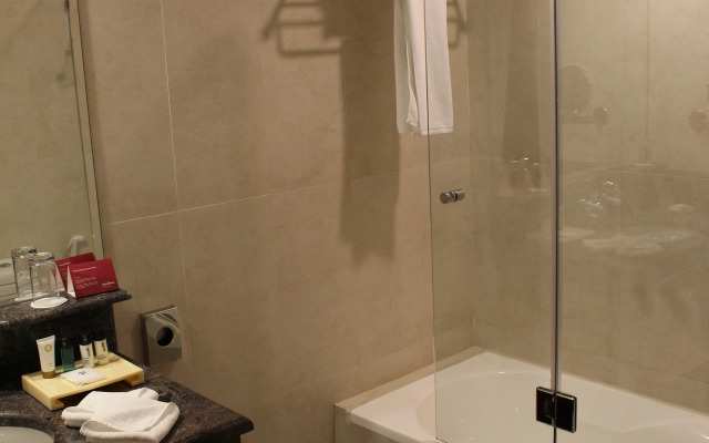 Mövenpick Hotel & Resort Al Bida'a Kuwait
