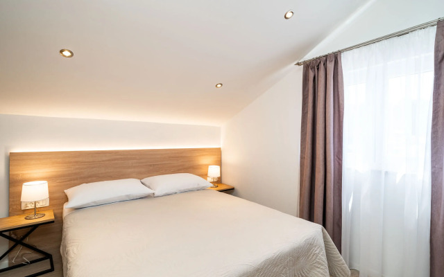 Bacan Serviced Apartments