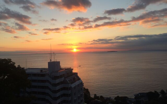 Breezbay Seaside Resort Atami