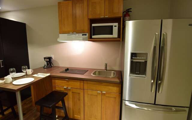 Peace River Inn & Suites