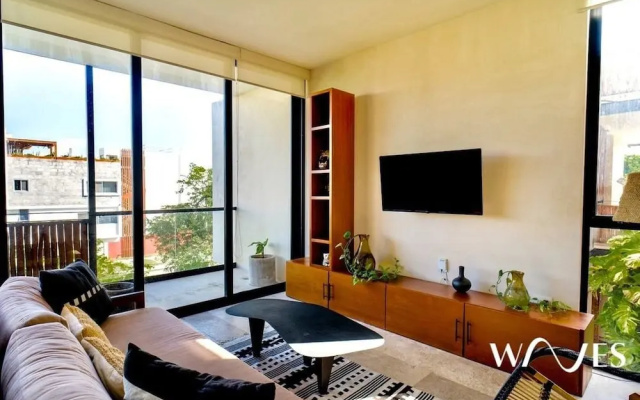2 Br. Spacious Great Located Top Amenities