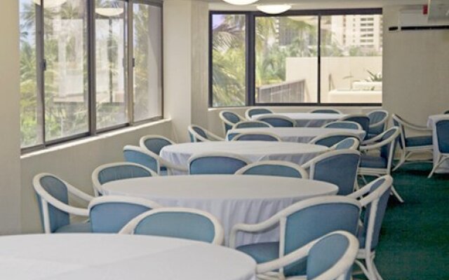 One-Bedroom Vacation Rental at Hawaiian Monarch