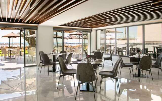 Mercure Larnaca Beach Resort