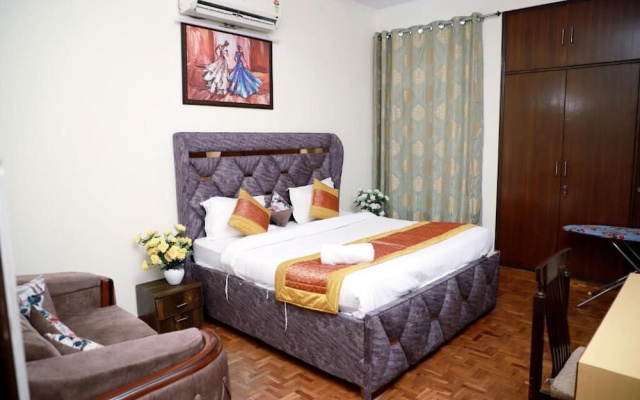 Fortune Home Service Apartment 3Bhk,E-28 1B Saket