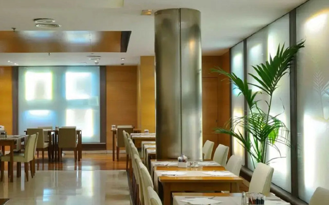 Hotel Exe Cristal Palace