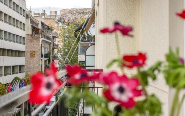 Acropolis Now! 2BR in central Athens