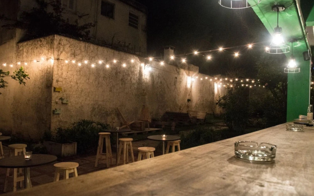 Vato Loko Hostel Pub
