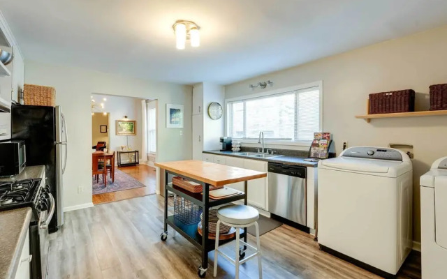 Family-friendly Memphis Hideaway w/ Patio & Grill!