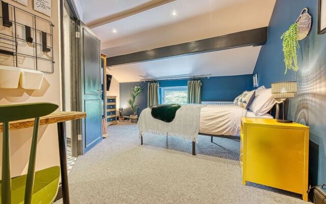 New Unique Keighley Room