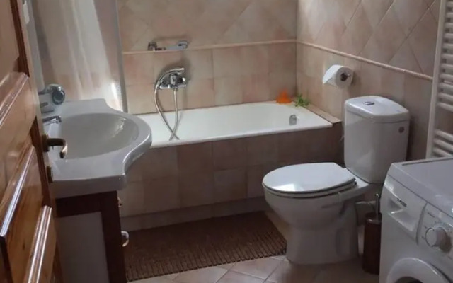 Immaculate 3-bed House in Ermioni