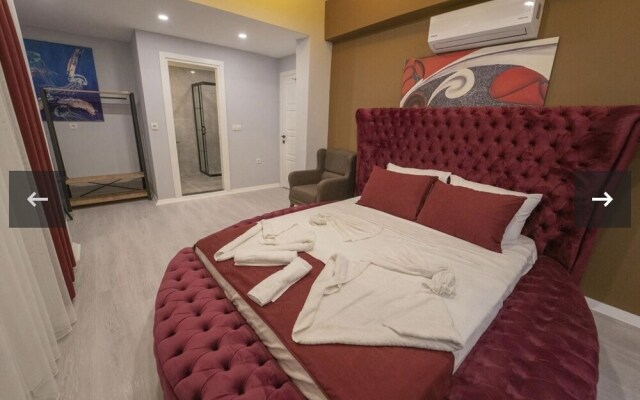 Seckinler Suit Apart