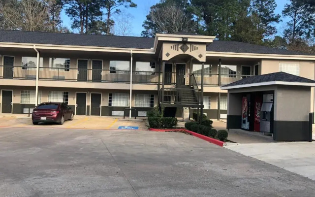 Diboll Inn & Suites