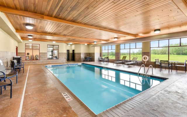 Comfort Inn & Suites Mountain Iron and Virginia