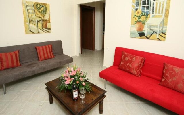 Acrothea Hotel