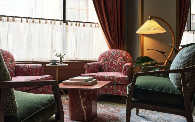 Fidelity Hotel