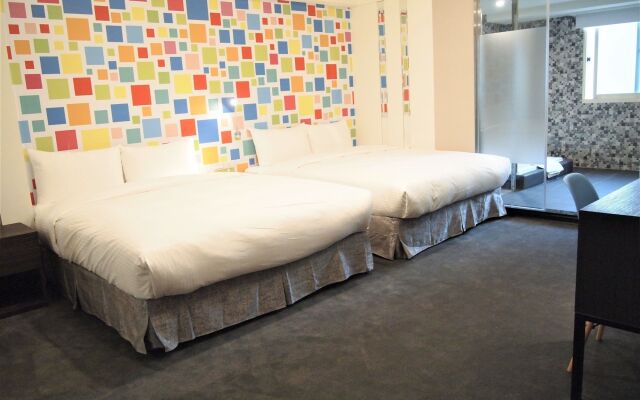 Fairytale YiSu Hot Spring Hotel