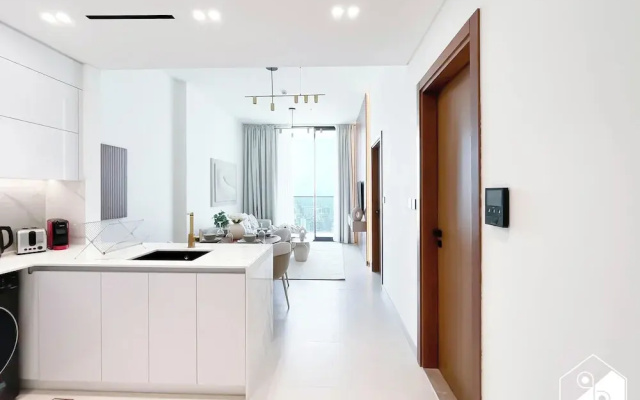 Luxury 1BR Balcony, Pool, Gym Prime Location - Apartment in ดูไบ - Photo 2