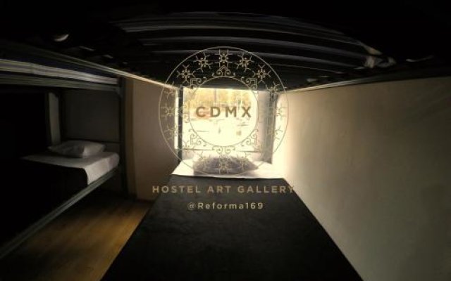 CDMX Hostel Art Gallery