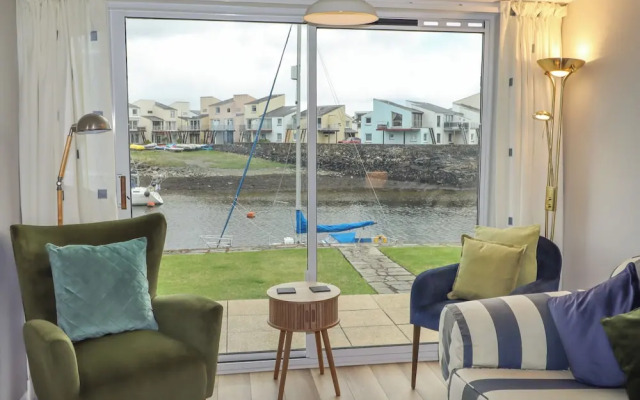 9 Oakley Wharf