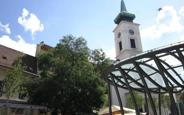 Budapest Passage 1
