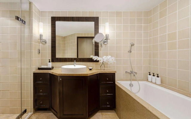 Conrad Bangkok Residences