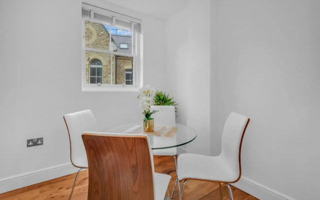 Artillery Lane Apartments by MySquare