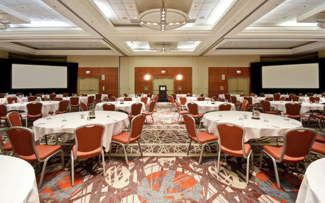 Embassy Suites by Hilton Chicago Downtown Magnificent Mile