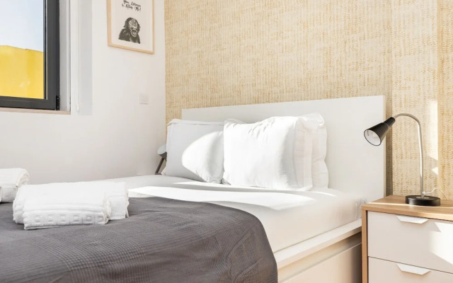 Belem Design 08 by Homing