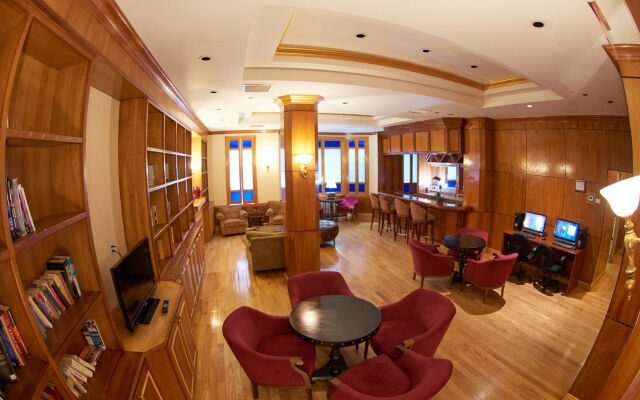 Hotel St. James
