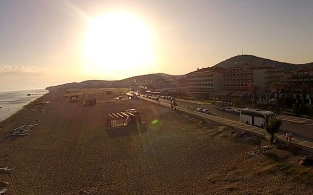Sarımsaklı Sahil Otel
