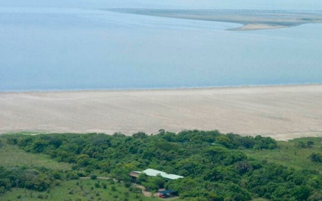 Makakatana Bay Lodge