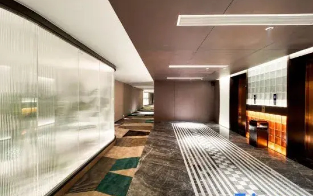 Jiang Shan Yixili Hotel