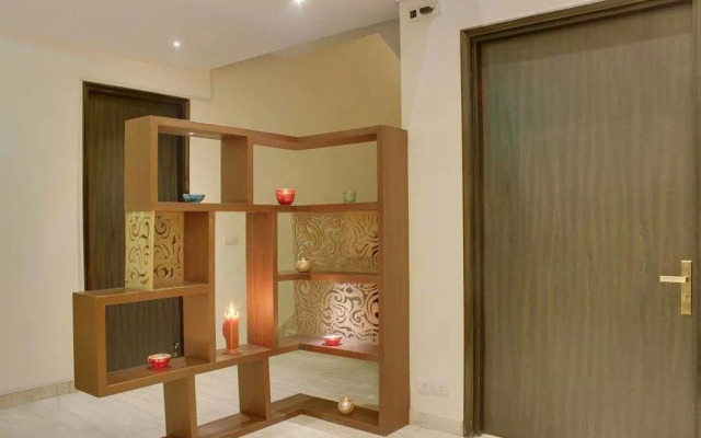 OYO Rooms Noida Golf Course