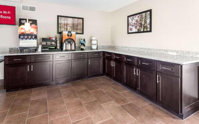 Red Roof Inn Dandridge