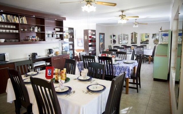 Ons Dorpshuis Guest House