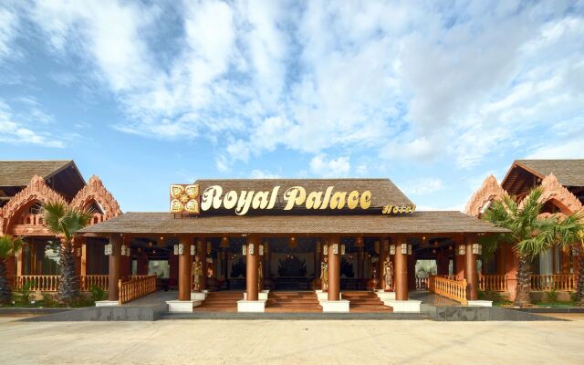 Royal Palace Hotel