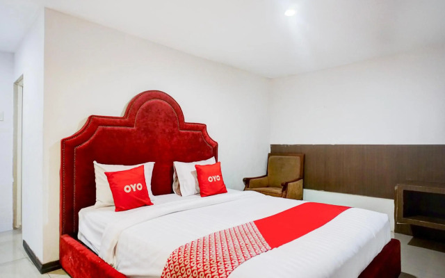 OYO 2574 Z Suites Hotel
