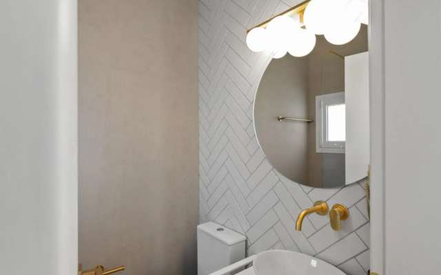 Luxurious Apartment with Big Sea View Terrace - Central Location