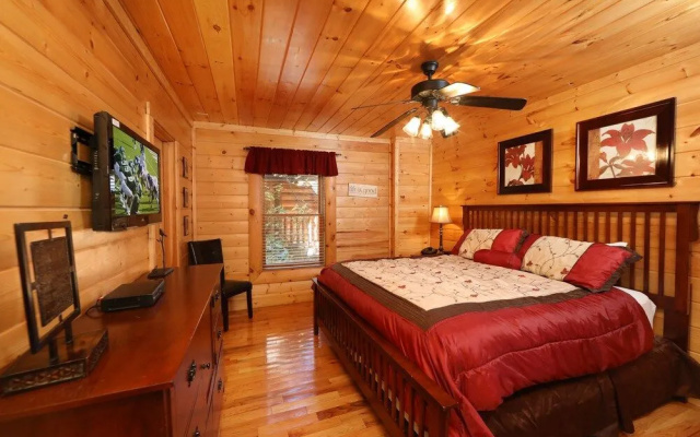 Blessed Nest 4 Br cabin by RedAwning