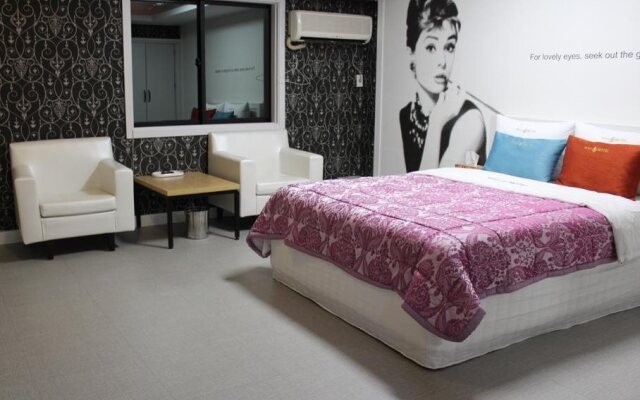 Venus Motel