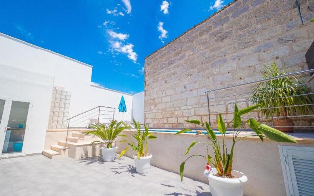 Apartamento Piscina Muro