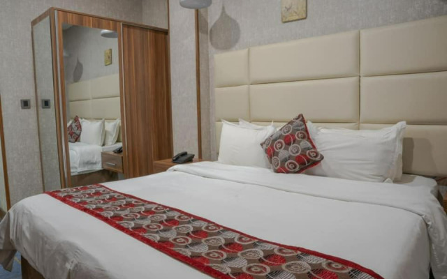 Bloom Hotel