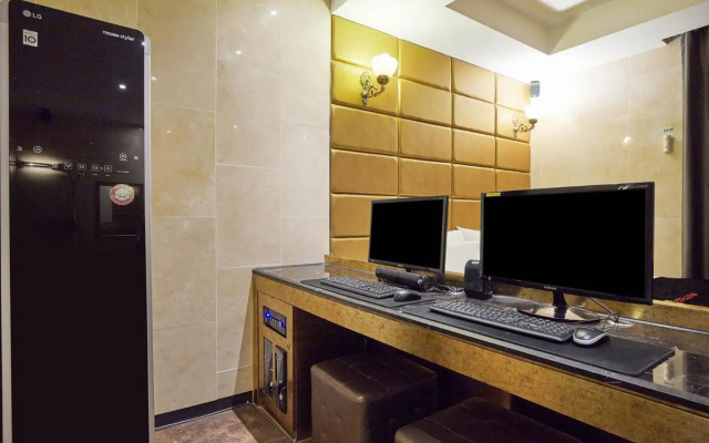 Blixx Hotel