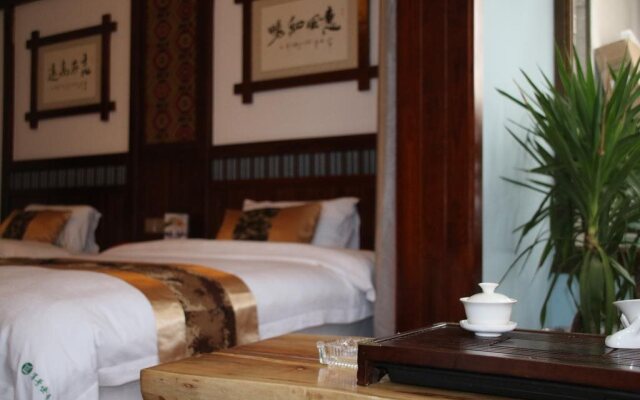 Military Theme Inn