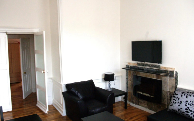 Niddry Street Apartments
