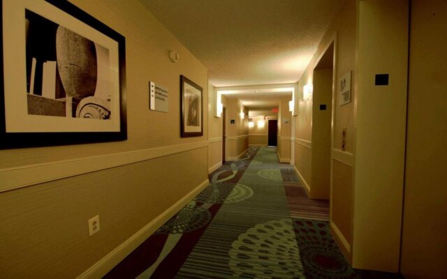 Holiday Inn Express Philadelphia - Penns Landing by IHG