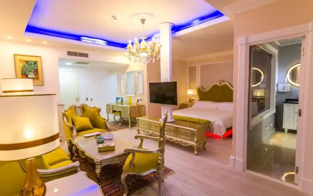 Phoenicia Royal