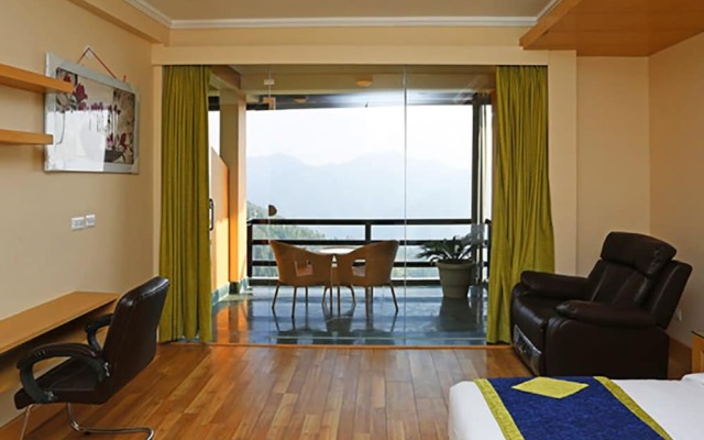 Goroomgo Sun Shine Regency Shimla