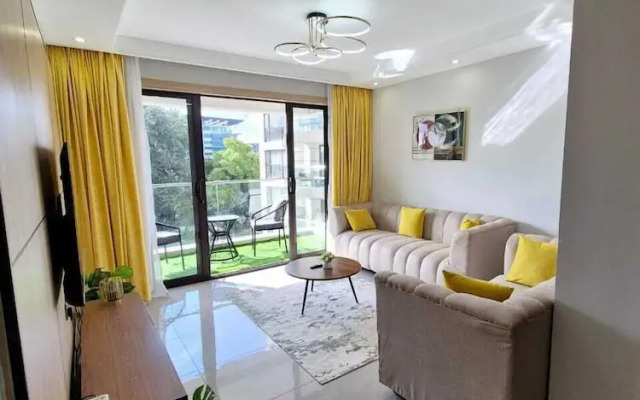 Lux suites 108 Riverside Apartments
