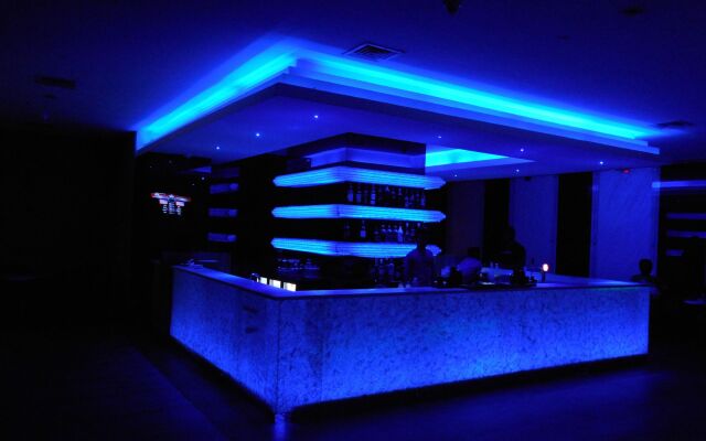 E Hotel